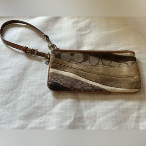 Coach Vintage Brown Wristlet